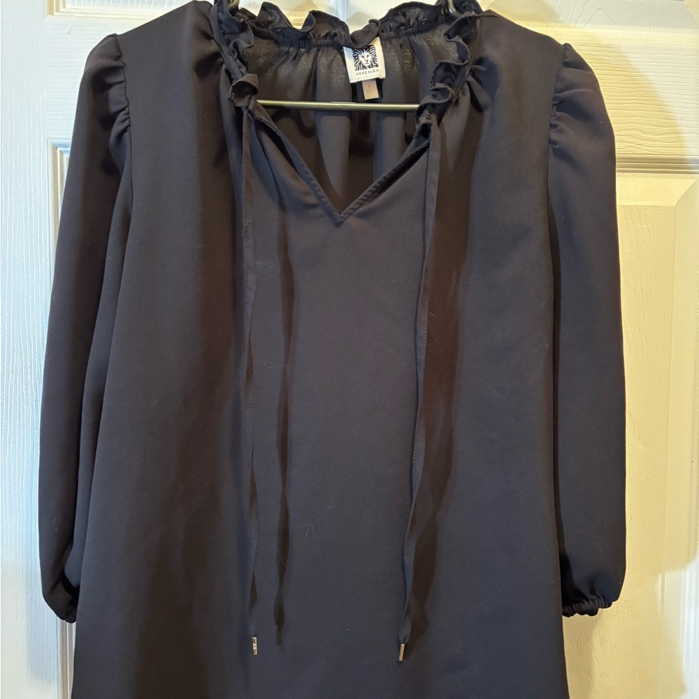 Anne Klein Black Ruffled Blouse 🌻